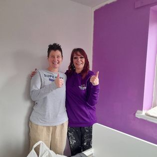 Paula Wathen Female Painter & decorator — Photos 9